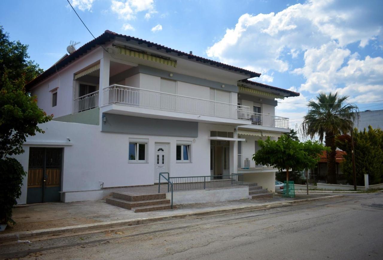 Seaside Apartments Неа-Іраклія Екстер'єр фото