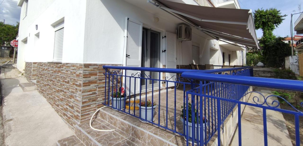 Seaside Apartments Неа-Іраклія Екстер'єр фото