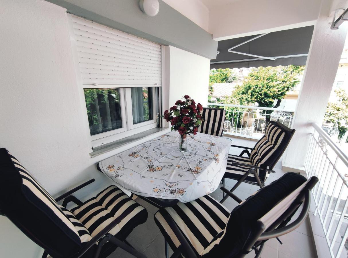 Seaside Apartments Неа-Іраклія Екстер'єр фото