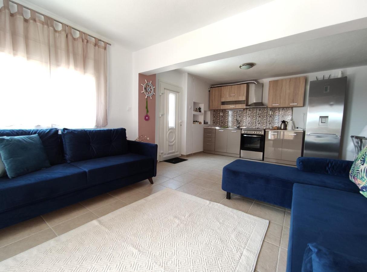 Seaside Apartments Неа-Іраклія Екстер'єр фото