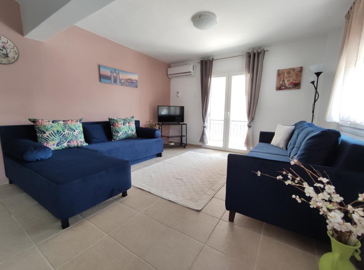 Seaside Apartments Неа-Іраклія Екстер'єр фото