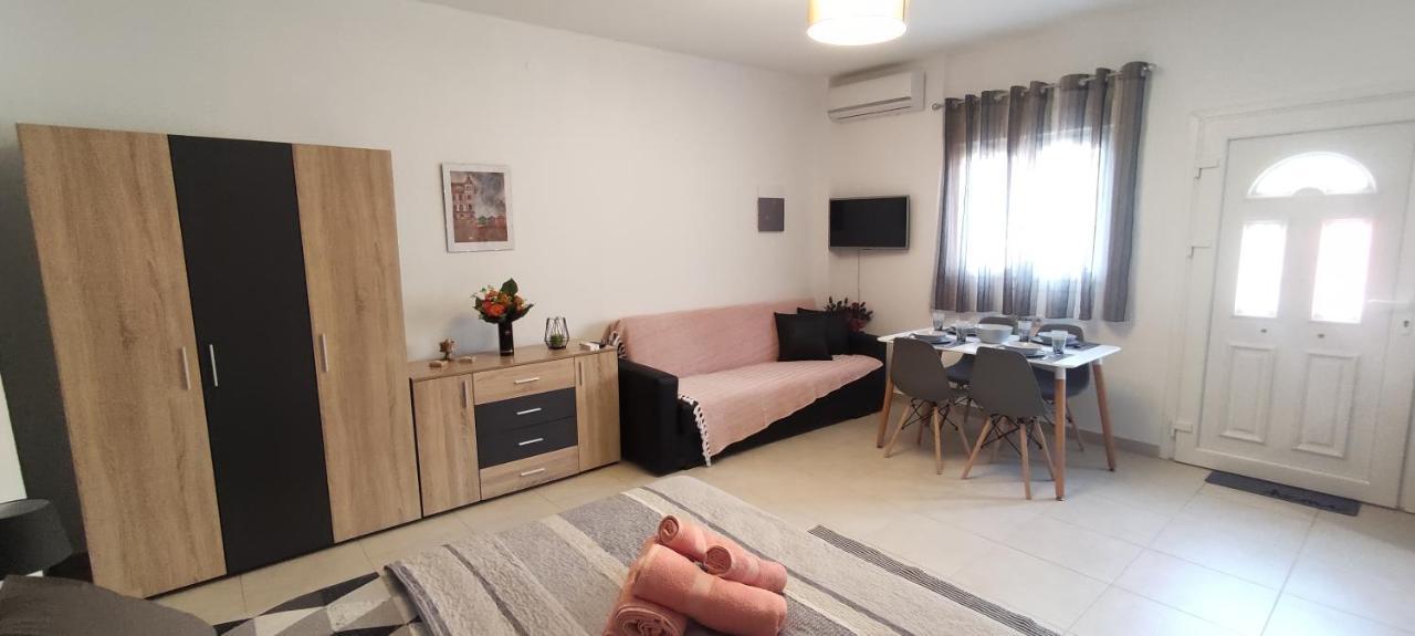 Seaside Apartments Неа-Іраклія Екстер'єр фото