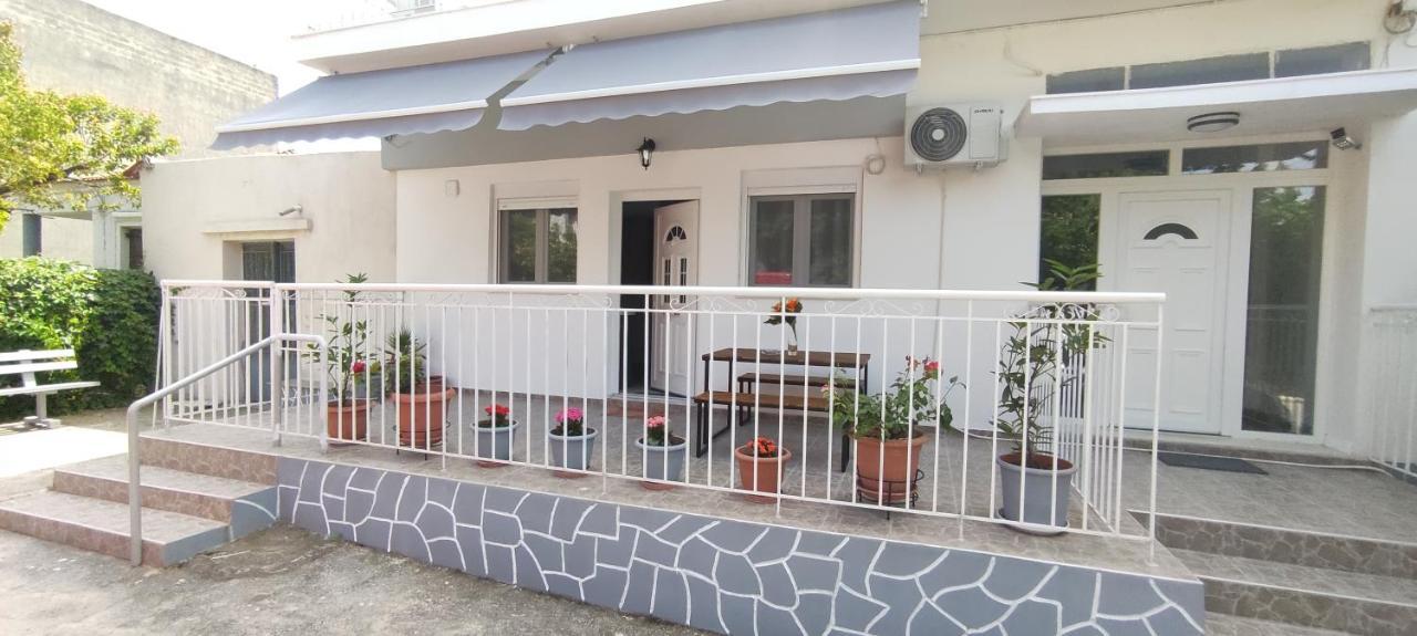 Seaside Apartments Неа-Іраклія Екстер'єр фото