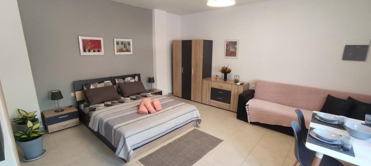 Seaside Apartments Неа-Іраклія Екстер'єр фото